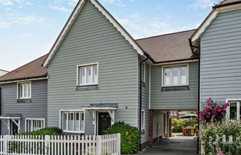 4 Bed in Rye- Holiday Home