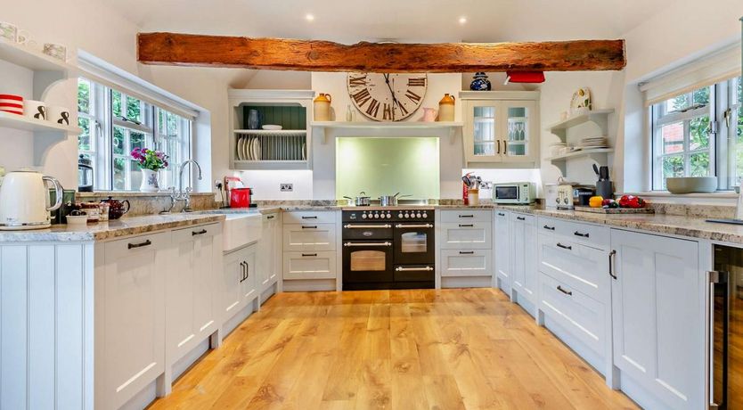 Photo of 3 Bed in Beaulieu