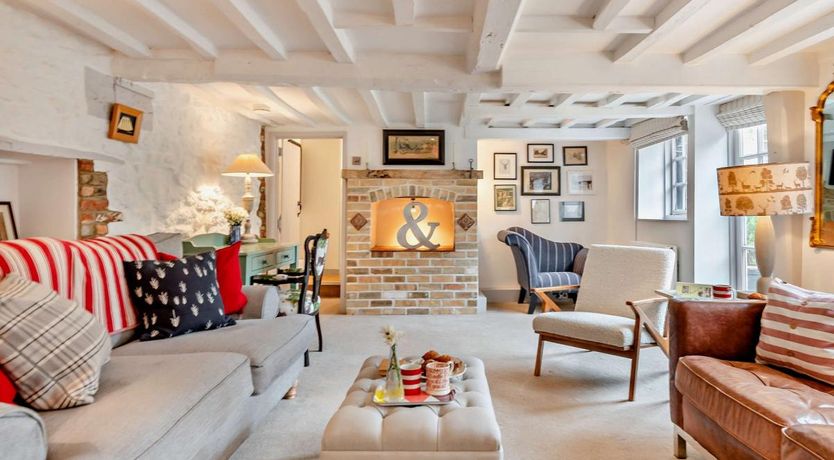 Photo of 3 Bed in Beaulieu