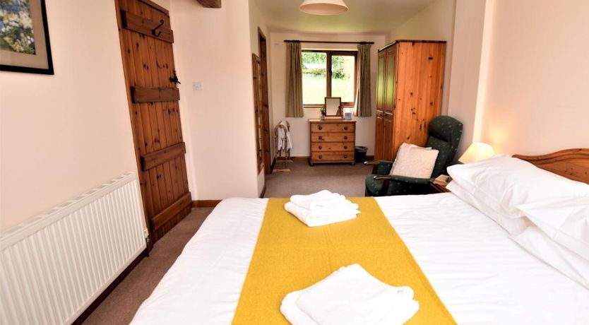 Photo of 2 Bed in Weston on Avon