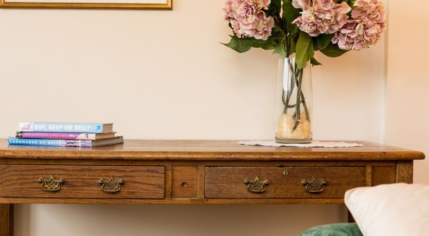 Photo of 2 Bed in Weston on Avon