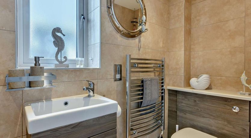 Photo of 2 Bed in Westward Ho