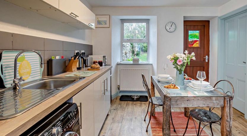 Photo of 1 Bed in Penzance