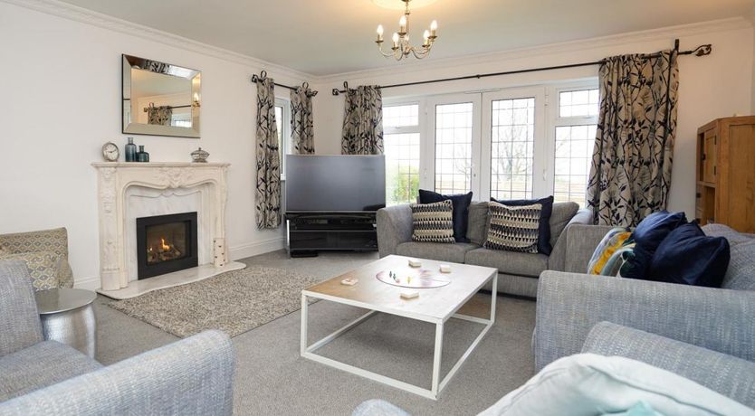 Photo of 6 Bed in Northam