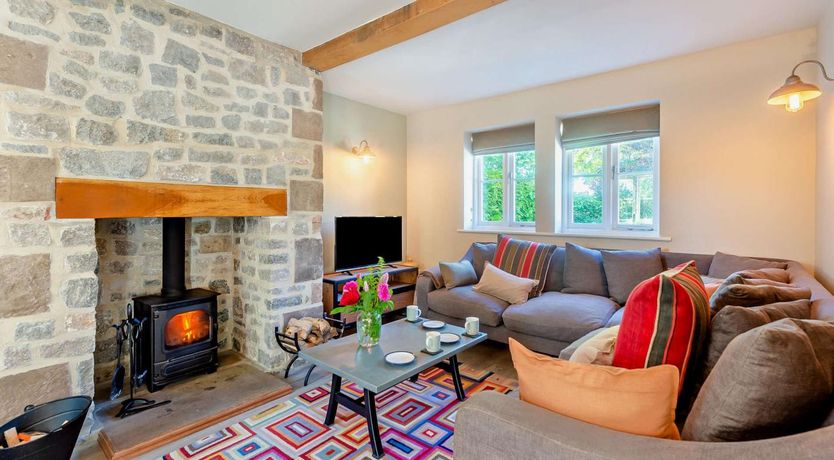 Photo of 4 Bed in Matlock