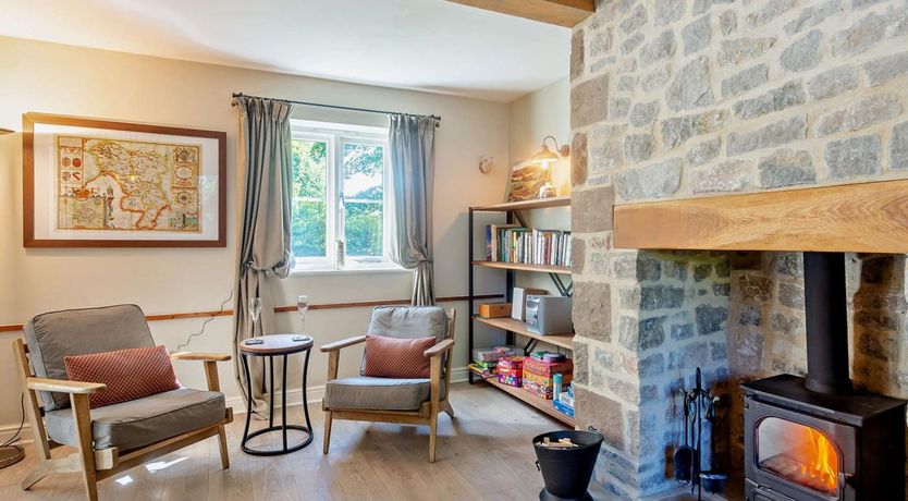 Photo of 4 Bed in Matlock