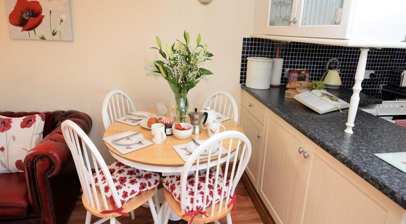 Photo of 2 Bed in Stonesfield