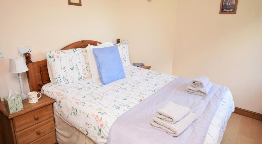 Photo of 2 Bed in Witney