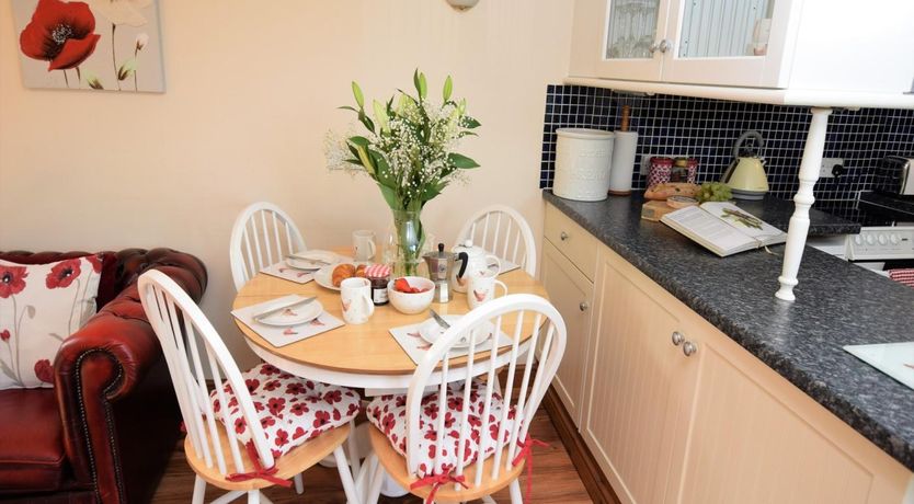 Photo of 2 Bed in Witney
