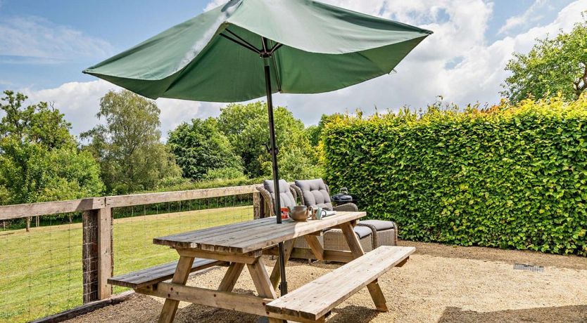 Photo of 1 Bed in Melbury Abbas