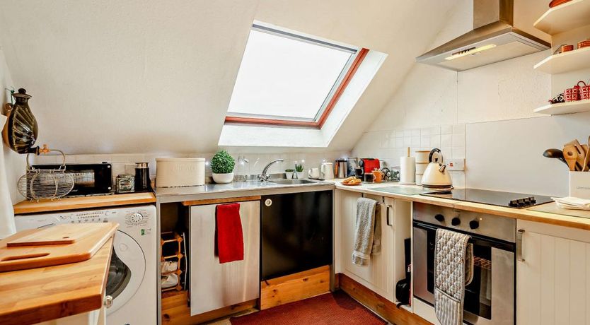 Photo of 1 Bed in Kinghorn