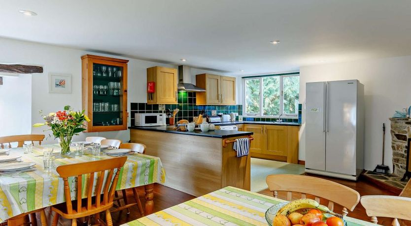 Photo of 4 Bed in Liskeard