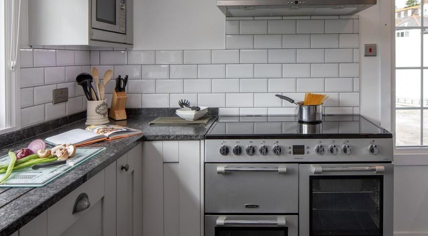 Photo of 4 Bed in Portmellon