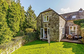 Barn in South Cornwall Holiday Cottage