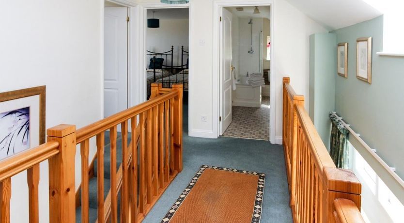 Photo of 4 Bed in Cote