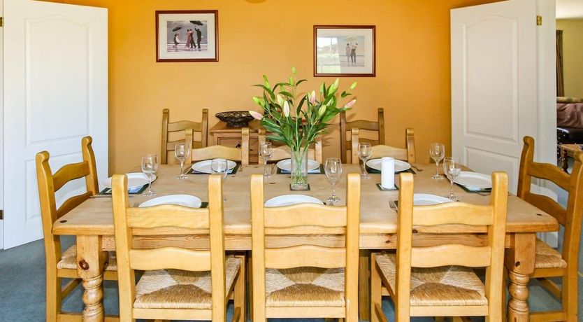 Photo of 4 Bed in Cote