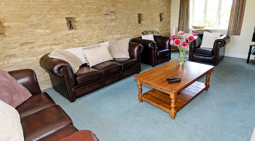 Photo of 4 Bed in Cote