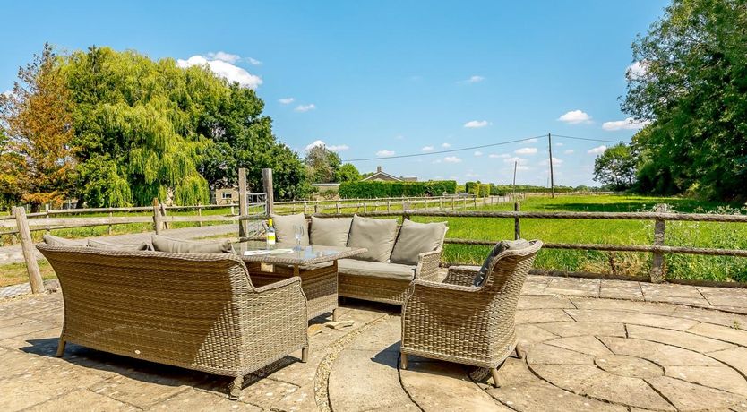 Photo of 4 Bed in Bampton