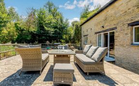 Photo of 4 Bed in Bampton