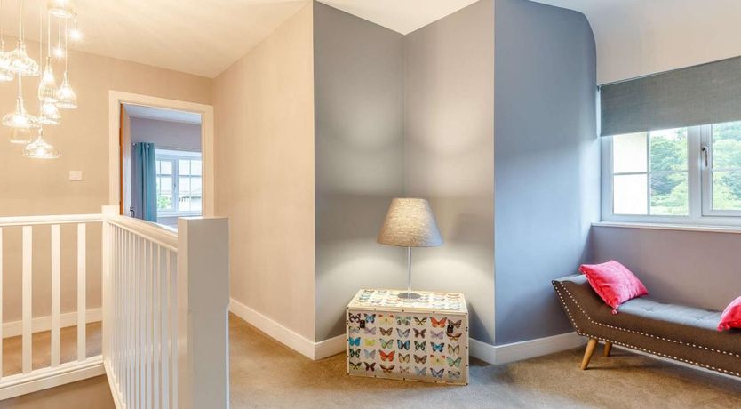 Photo of 4 Bed in Burrington