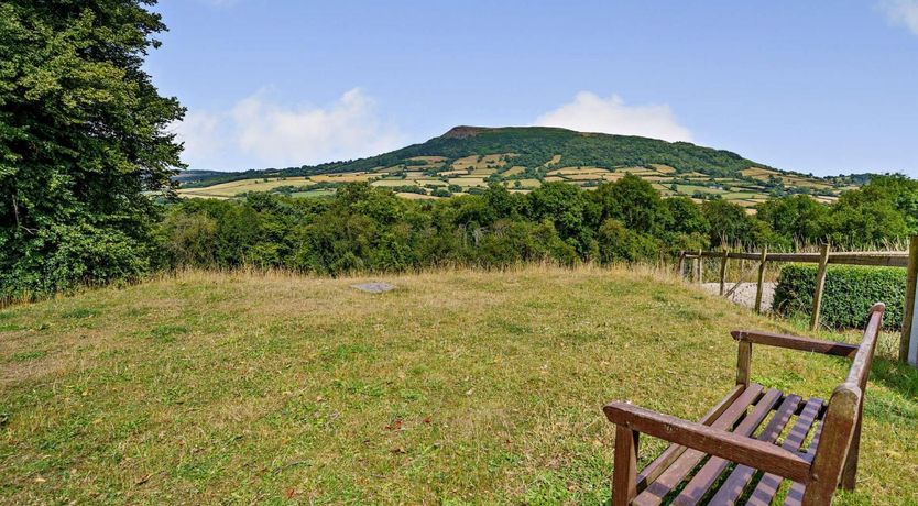 Photo of 1 Bed in Abergavenny