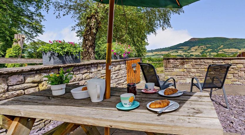 Photo of 1 Bed in Pantygelli