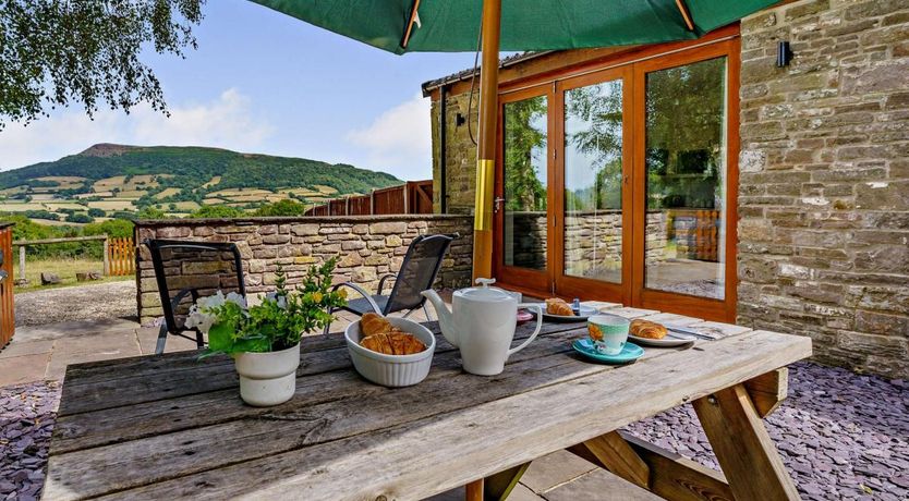 Photo of 1 Bed in Pantygelli