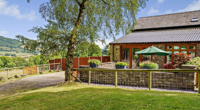 Photo of 1 Bed in Abergavenny