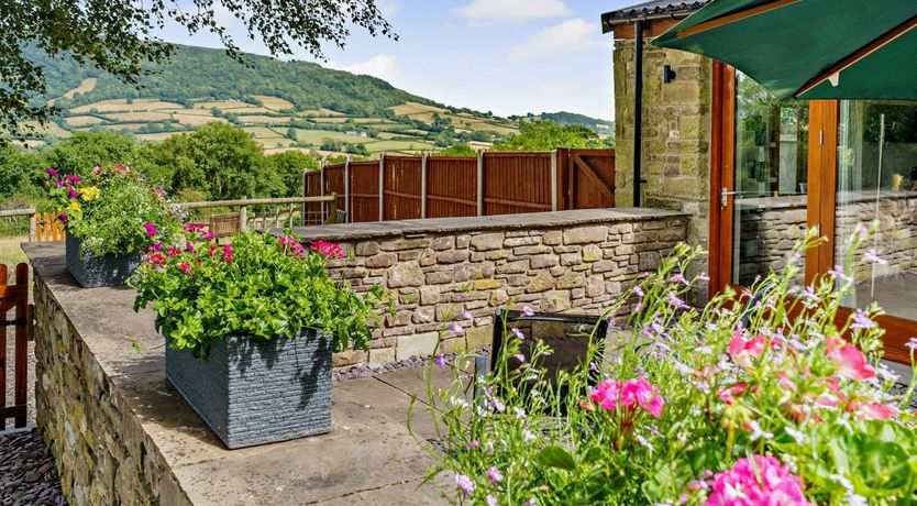 Photo of 1 Bed in Abergavenny