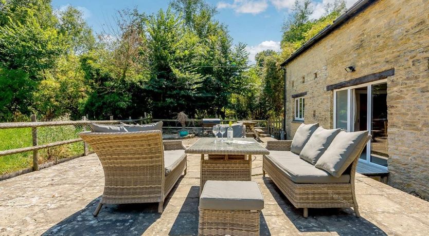 Photo of 5 Bed in Cote