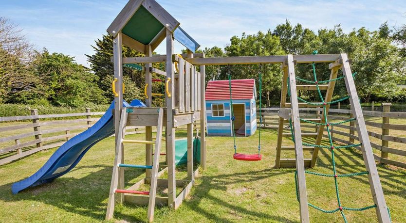 Photo of 3 Bed in Westward Ho