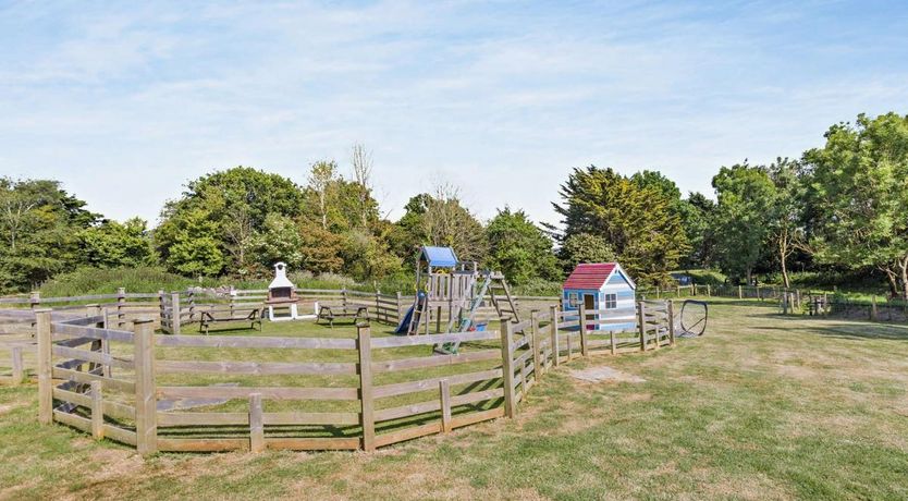 Photo of 3 Bed in Westward Ho