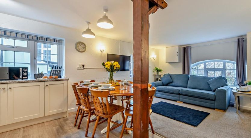 Photo of 4 Bed in Westward Ho