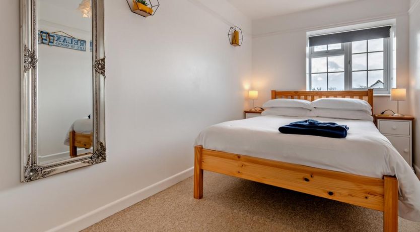 Photo of 4 Bed in Westward Ho