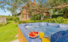 Photo of 4 Bed in Icklesham