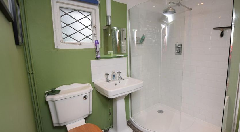 Photo of 4 Bed in Icklesham