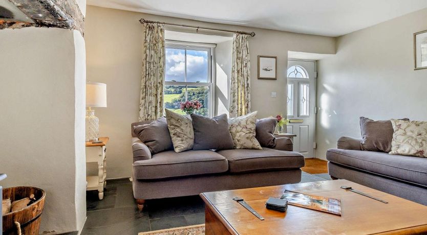 Photo of 5 Bed in Eglwysbach