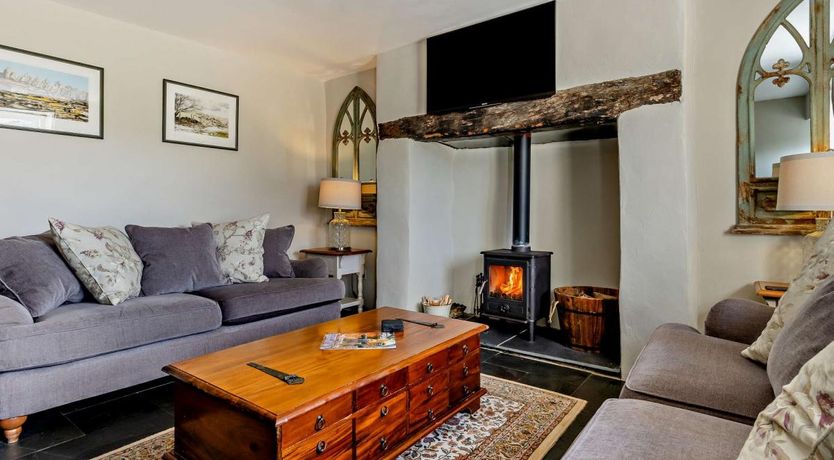 Photo of 5 Bed in Eglwysbach