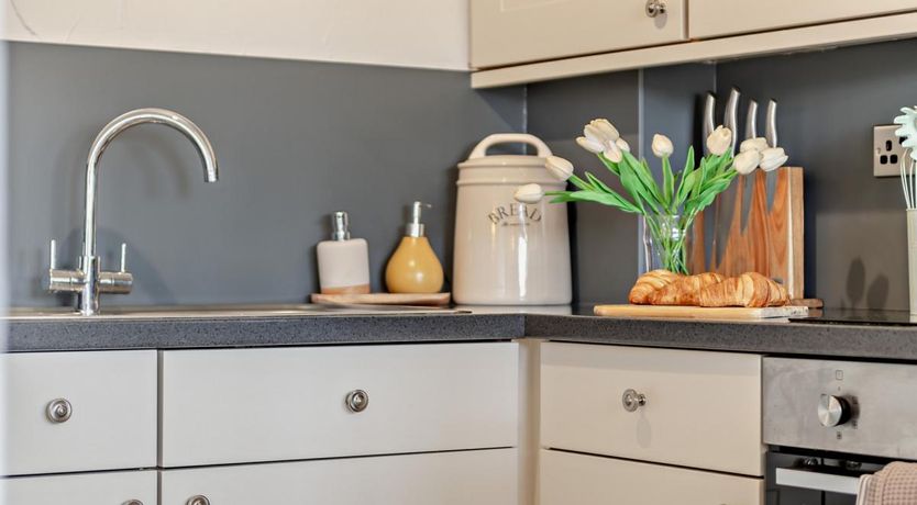 Photo of 2 Bed in Westward Ho