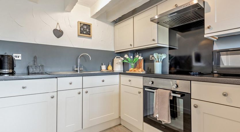 Photo of 2 Bed in Westward Ho