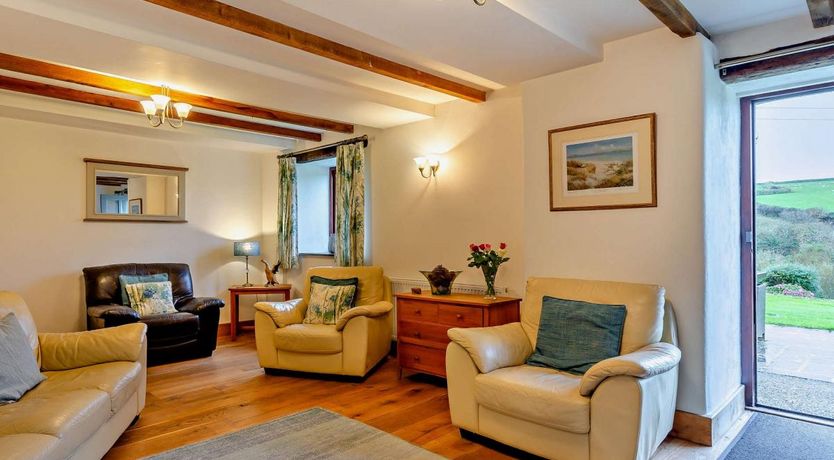 Photo of 4 Bed in Trevalga