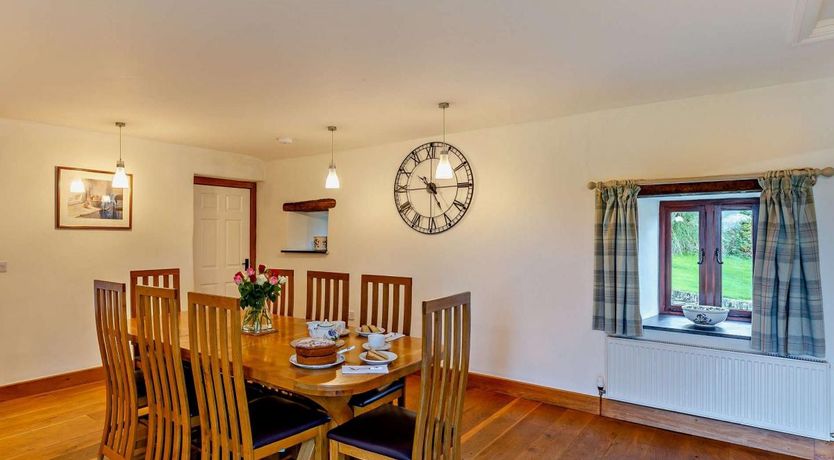 Photo of 4 Bed in Trevalga