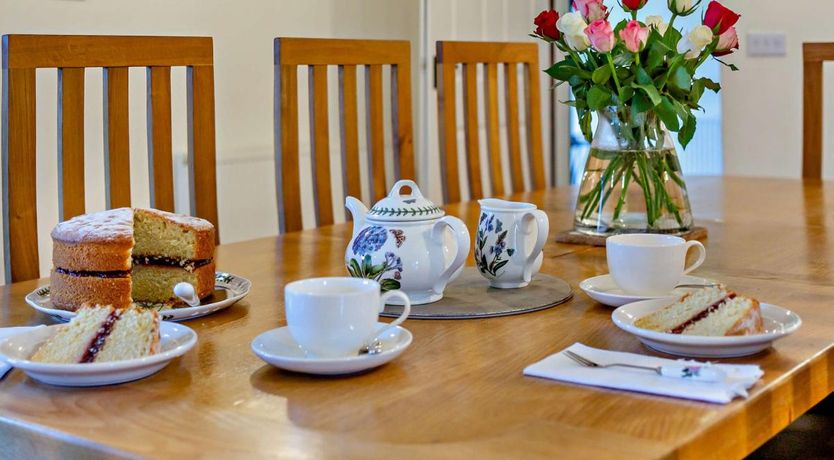 Photo of 4 Bed in Trevalga