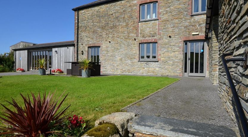 Photo of 4 Bed in Trevalga