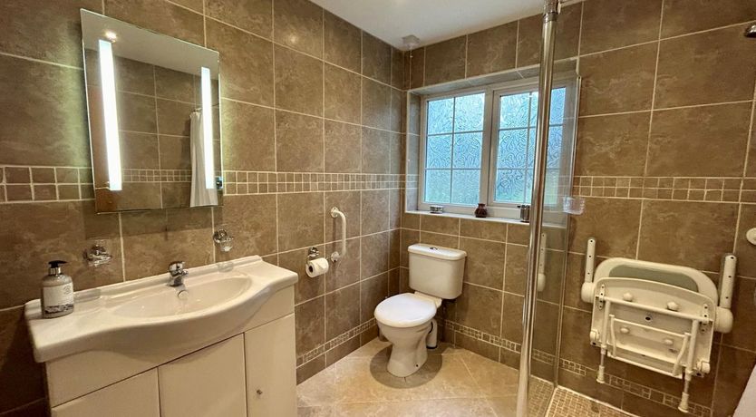 Photo of 2 Bed in Pembroke