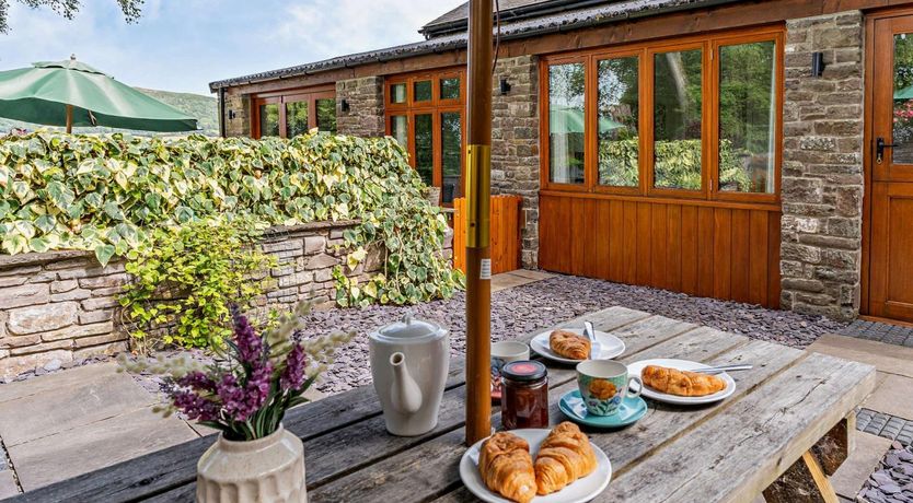 Photo of 1 Bed in Abergavenny