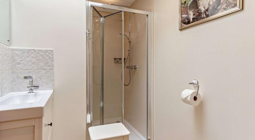 Photo of 1 Bed in Pantygelli