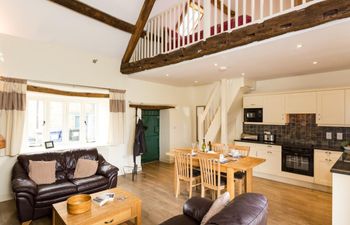 2 Bed in Banbury Holiday Cottage