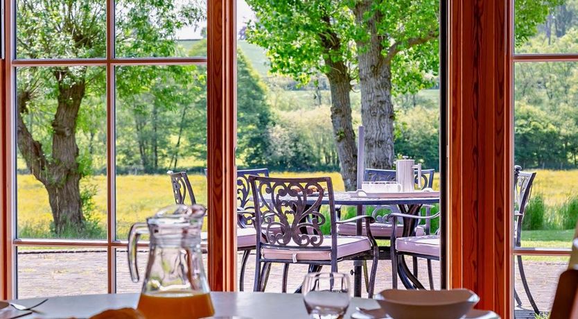 Photo of 3 Bed in Bells Yew Green