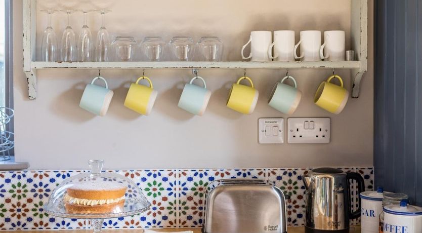 Photo of 2 Bed in Nash